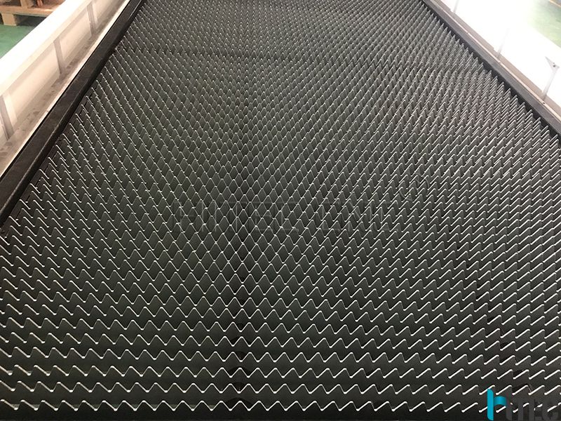 blade table for fiber laser cutting machine