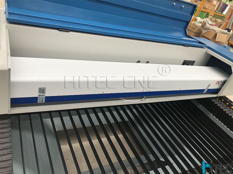 co2 laser cutting machine with 300w