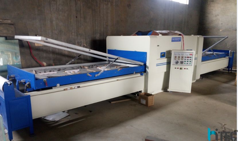 Vacuum laminating machine 