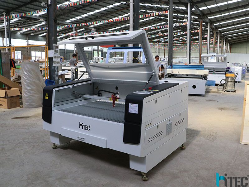 laser cutting machine